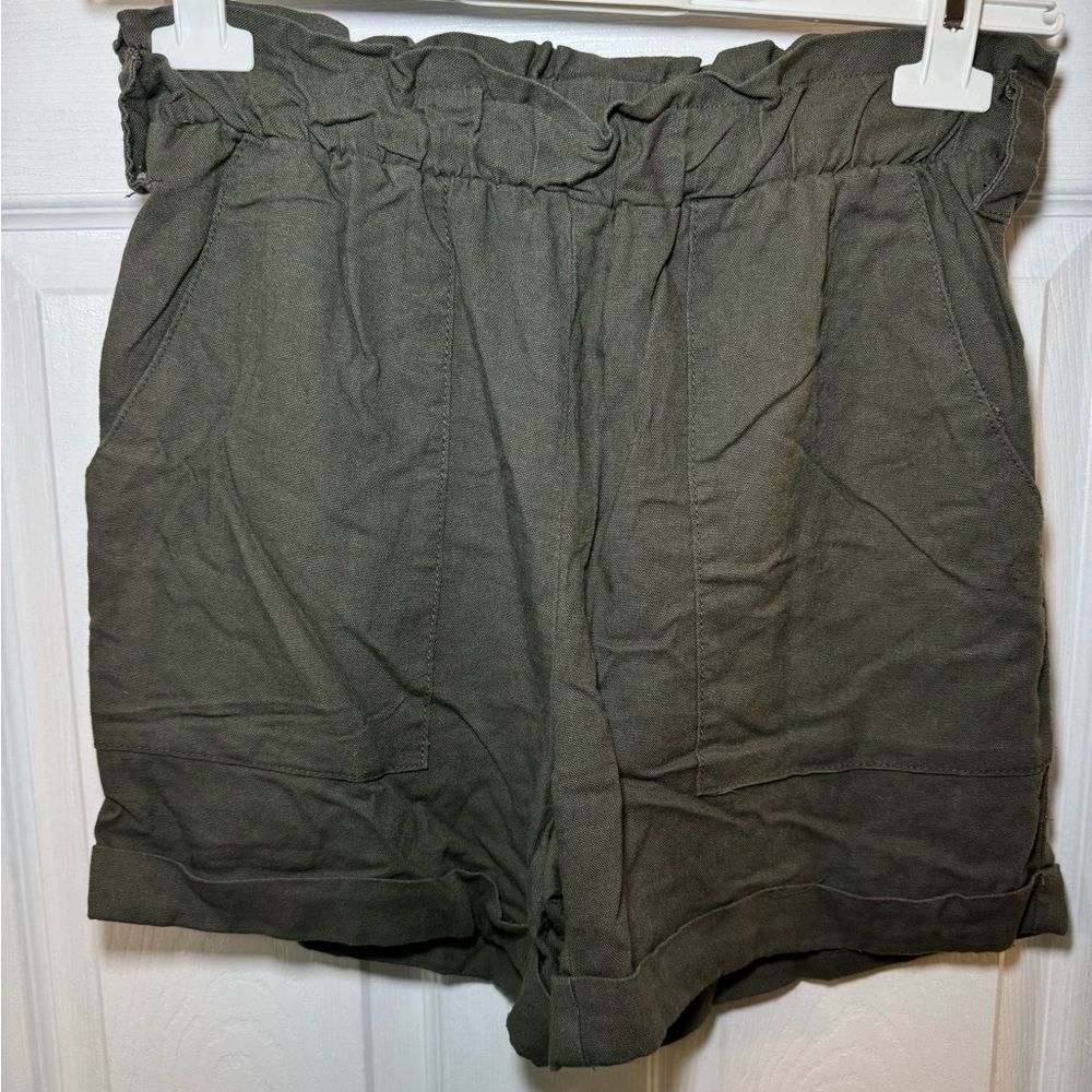 olive linen shorts